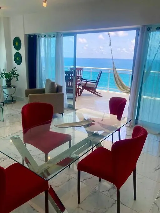 Lux Beachfront 2-Br Apartment Restaurant Santo Domingo 0*,