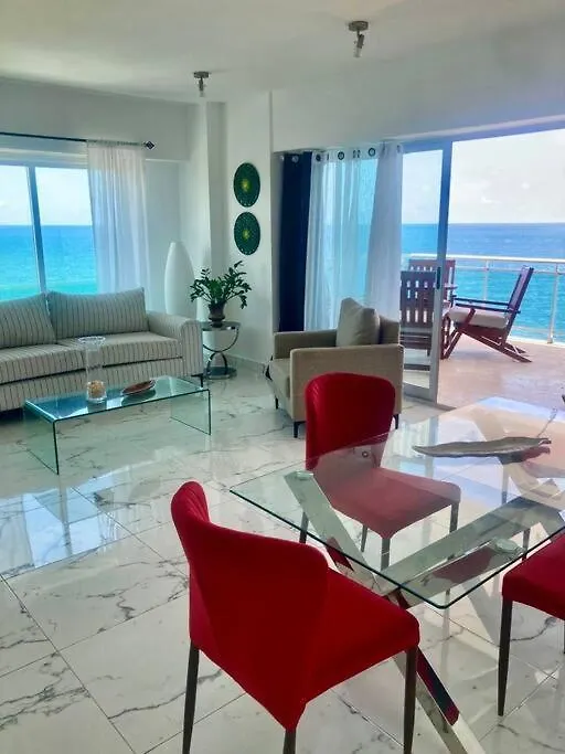Lux Beachfront 2-Br Apartment Restaurant Santo Domingo 0*,  Dominik Cumhuriyeti