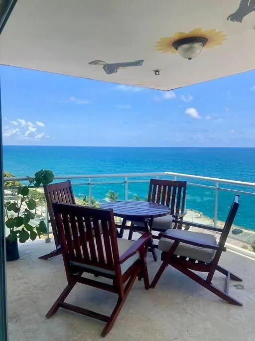 Lux Beachfront 2-Br Apartment Restaurant Santo Domingo